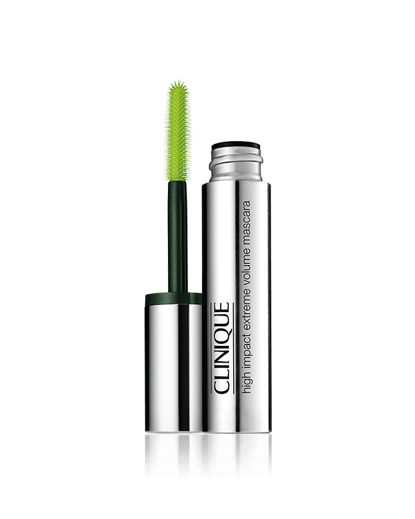 High Impact™ Extreme Volume Mascara, Het over-the-top borsteltje geeft je wimpers onmiddellijk een dramatische blik. Door oogartsen getest.