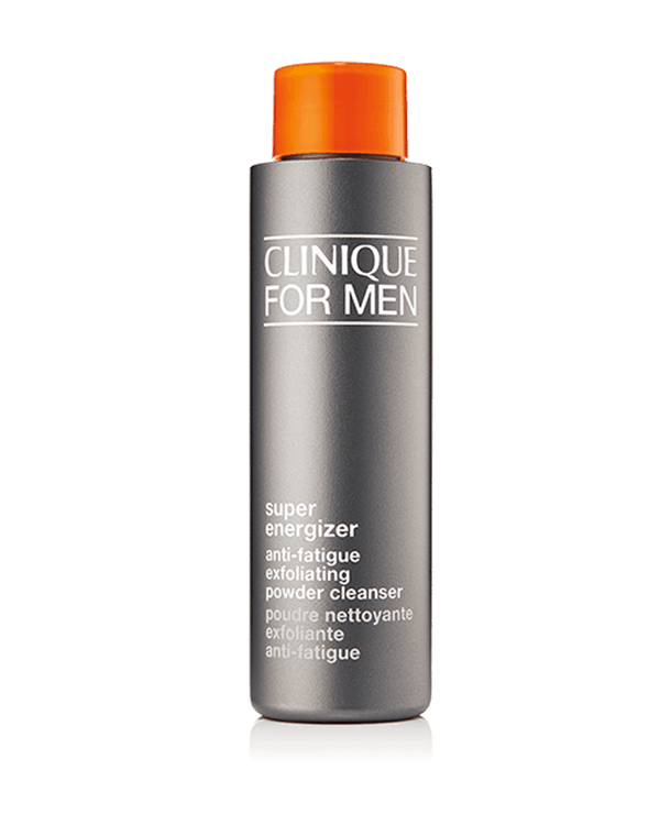 Clinique For Men Super Energizer™ Anti-Fatigue Exfoliating Powder Cleanser, Ce nettoyant en poudre purifie et revigore instantanément la peau terne et fatiguée.